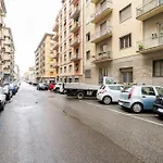 Cozy Comfortable Apt-10min To Smn Leisure Business Florença