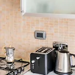 Cozy Comfortable Apt-10min To Smn Leisure Business * Florença